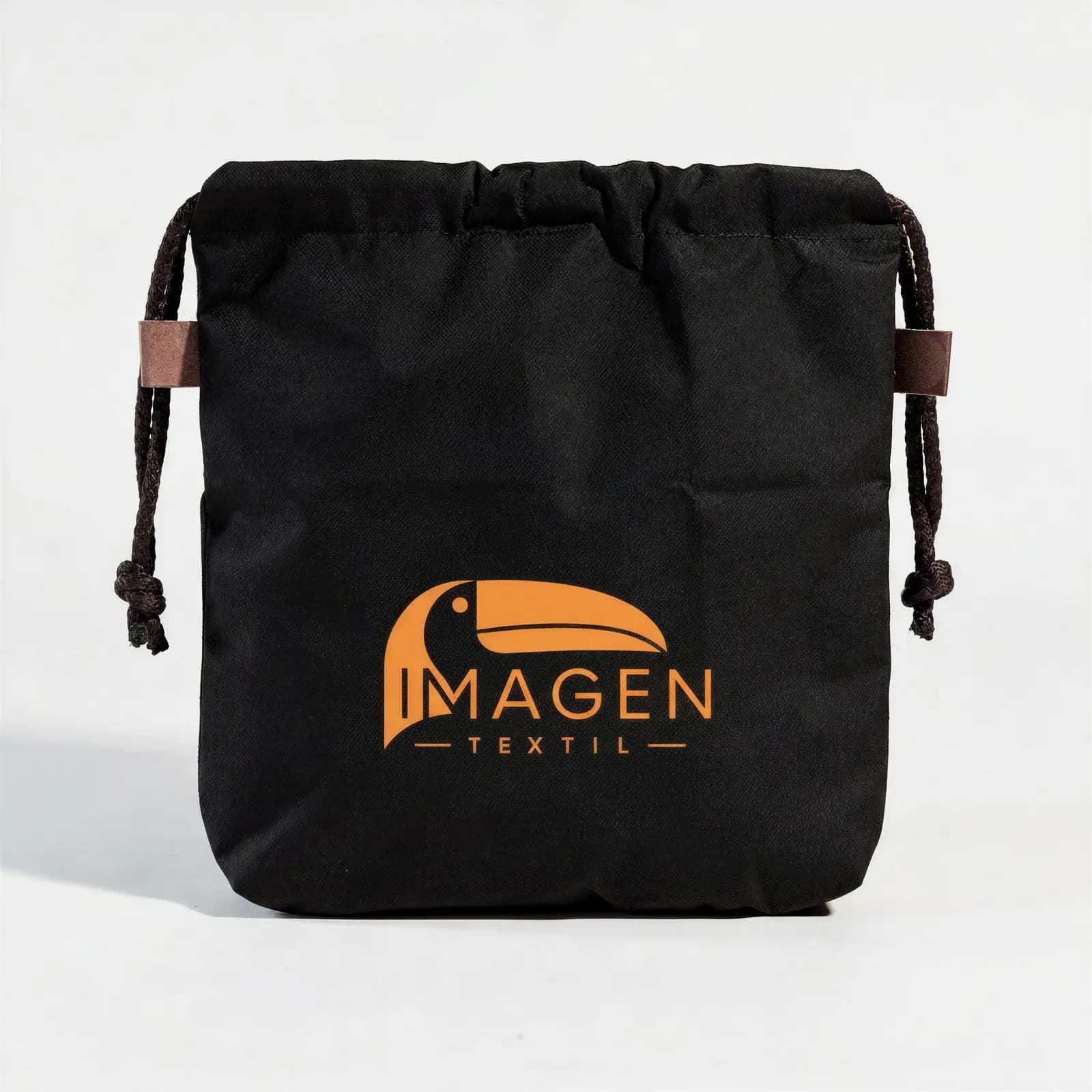 Bolsa de no tejido negro con etiquetas de piel, vista principal